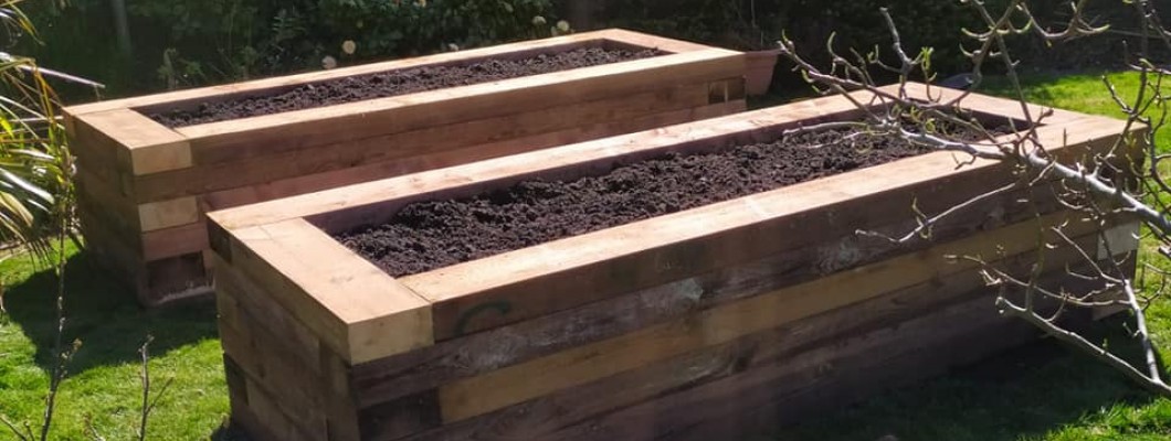 Building a Garden Planter Out of Sleepers: An In-Depth Guide to Creating a Bursting Garden Oasis