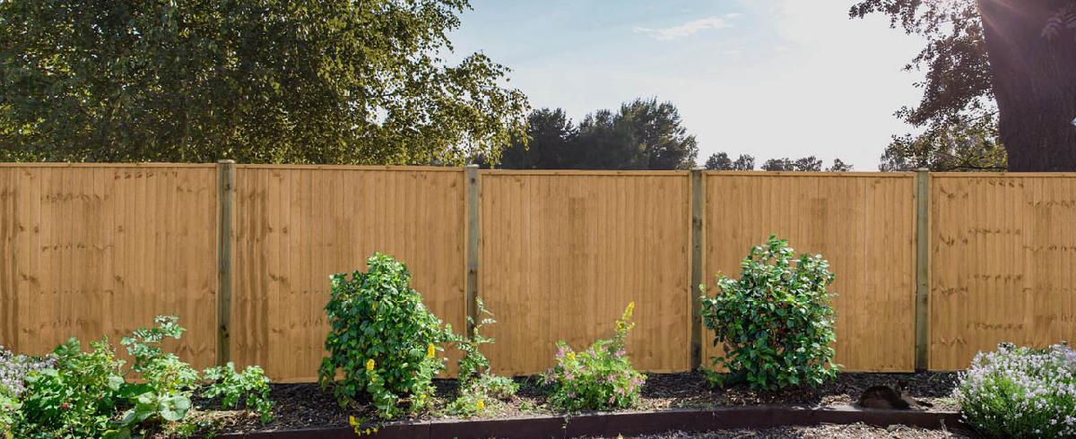 Shop Fencing & Sleepers On Any Budget