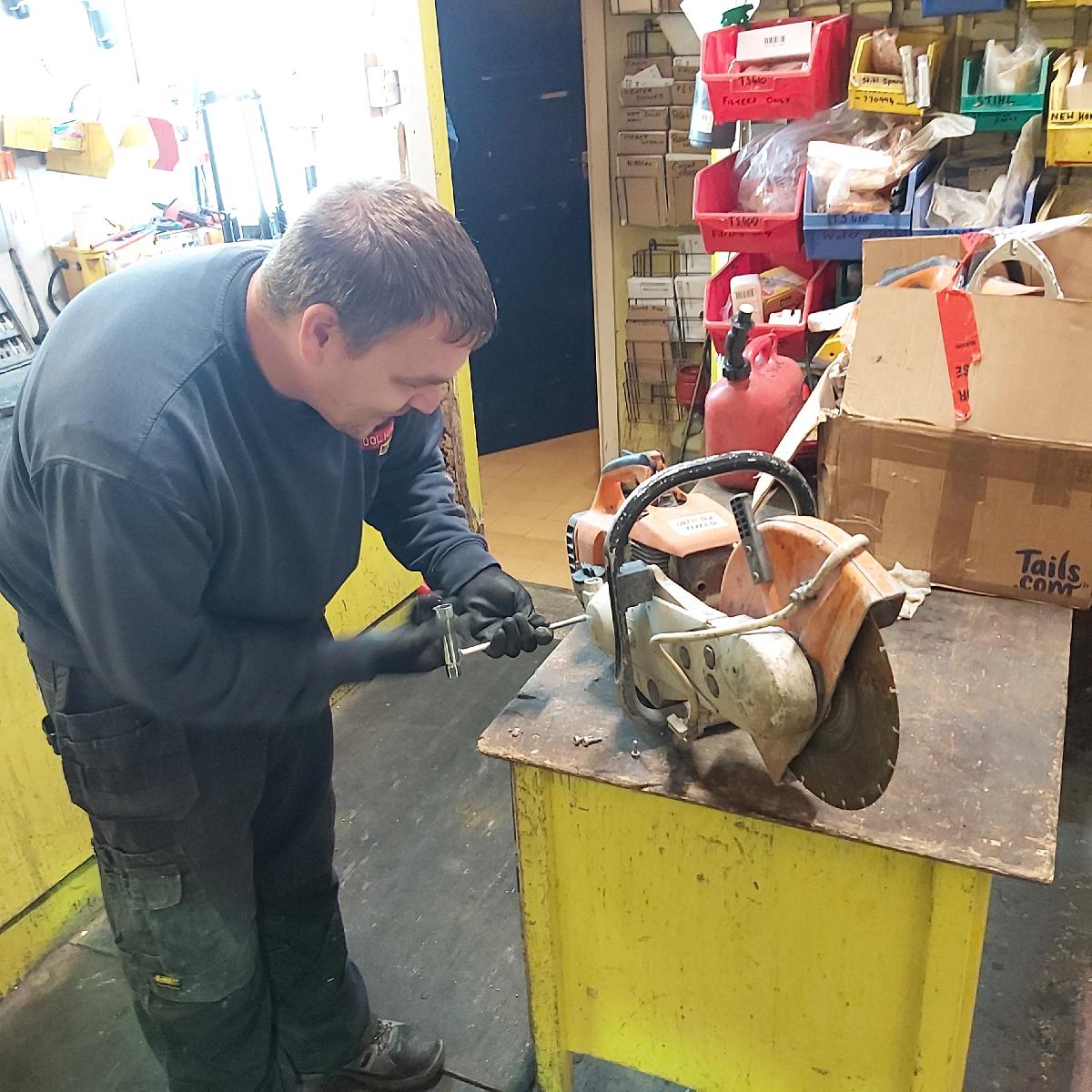 Frank Key Oldham Staff Fixing tools